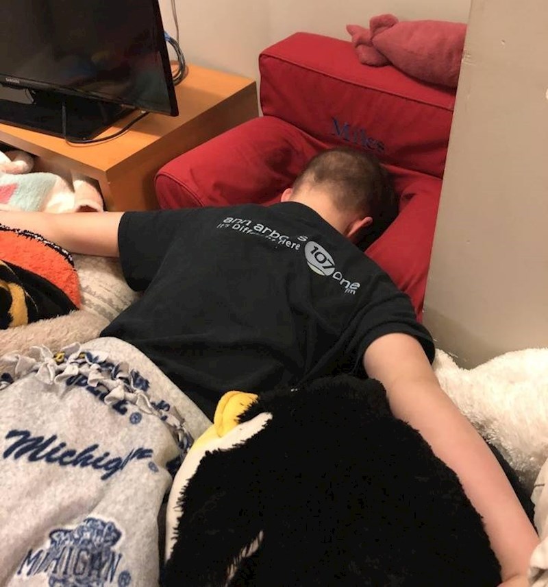 "Moj prijatelj nakon što ga je ista djevojka odbila 4 puta."