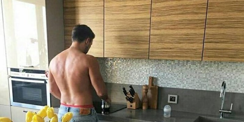 Ovaj domišljati tata smislio je puno jeftinije rješenje od dječje sjedalice