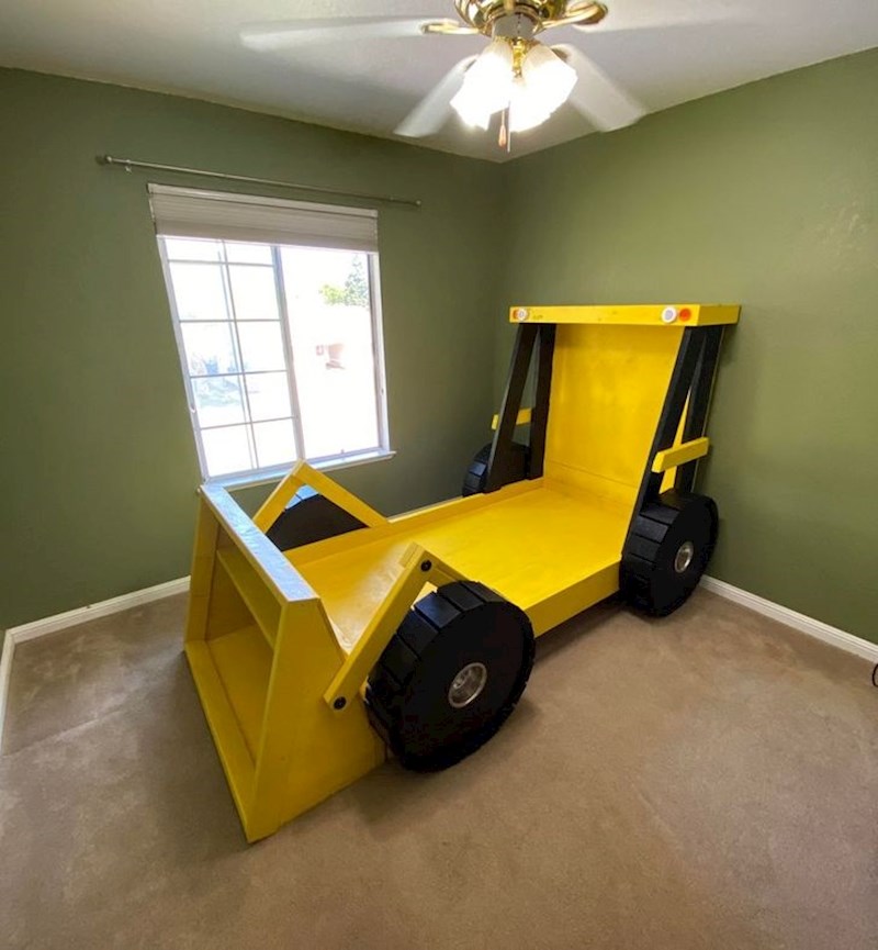 6. Napravio sam točno onakav krevet kakav je moj posinak zaželio.