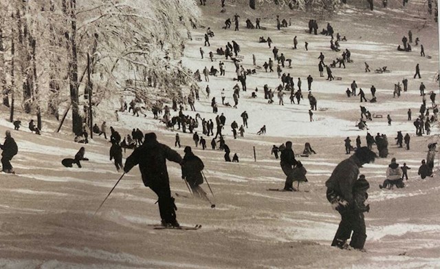 3. Skijanje na Sljemenu 1950-ih godina.