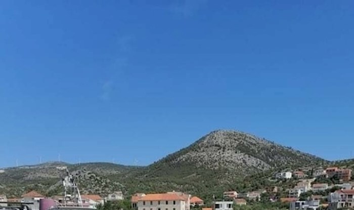 Nećete vjerovati kad vidite na koji je način netko pokušao rezervirati parkirno mjesto pored mora