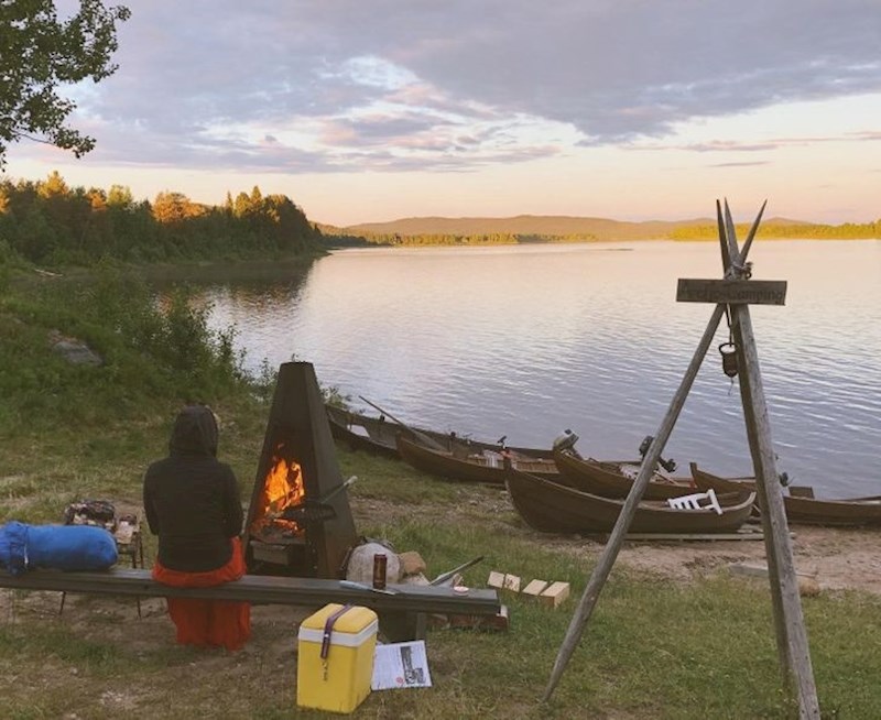 6. Ovaj prizor fotografiran je u 2 ujutro! Riječ je o prirodnom fenomenu ponoćnog sunca, koji se u ljetnim mjesecima pojavljuje na geografskim širinama sjeverno i blizu juga Arktičkog kruga.