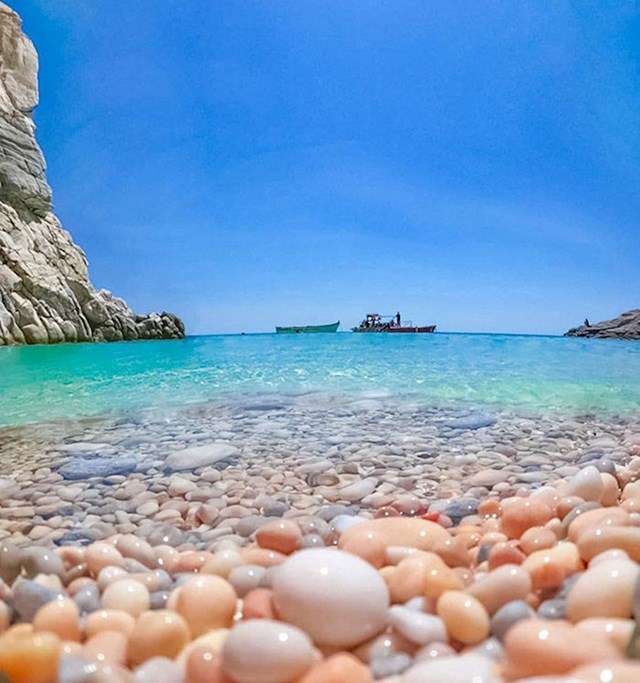 6. Kamenčići s plaže izgledaju poput jaja