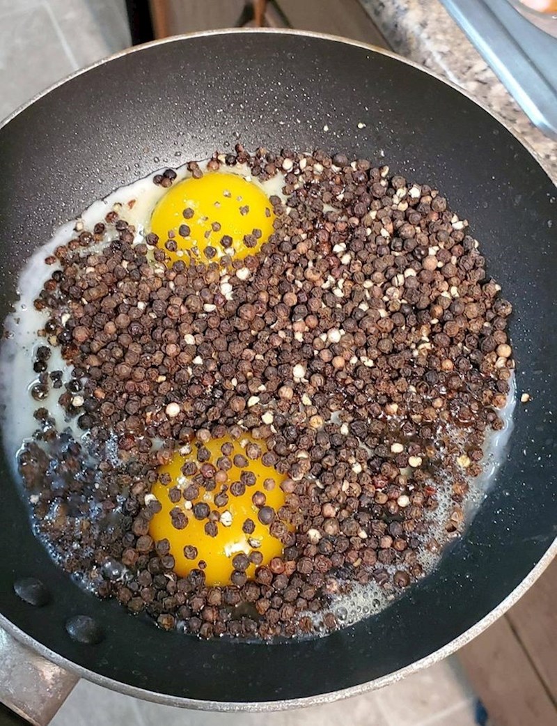 15. Ode moj doručak...mlinci za papar mogu biti jako nepouzdani!