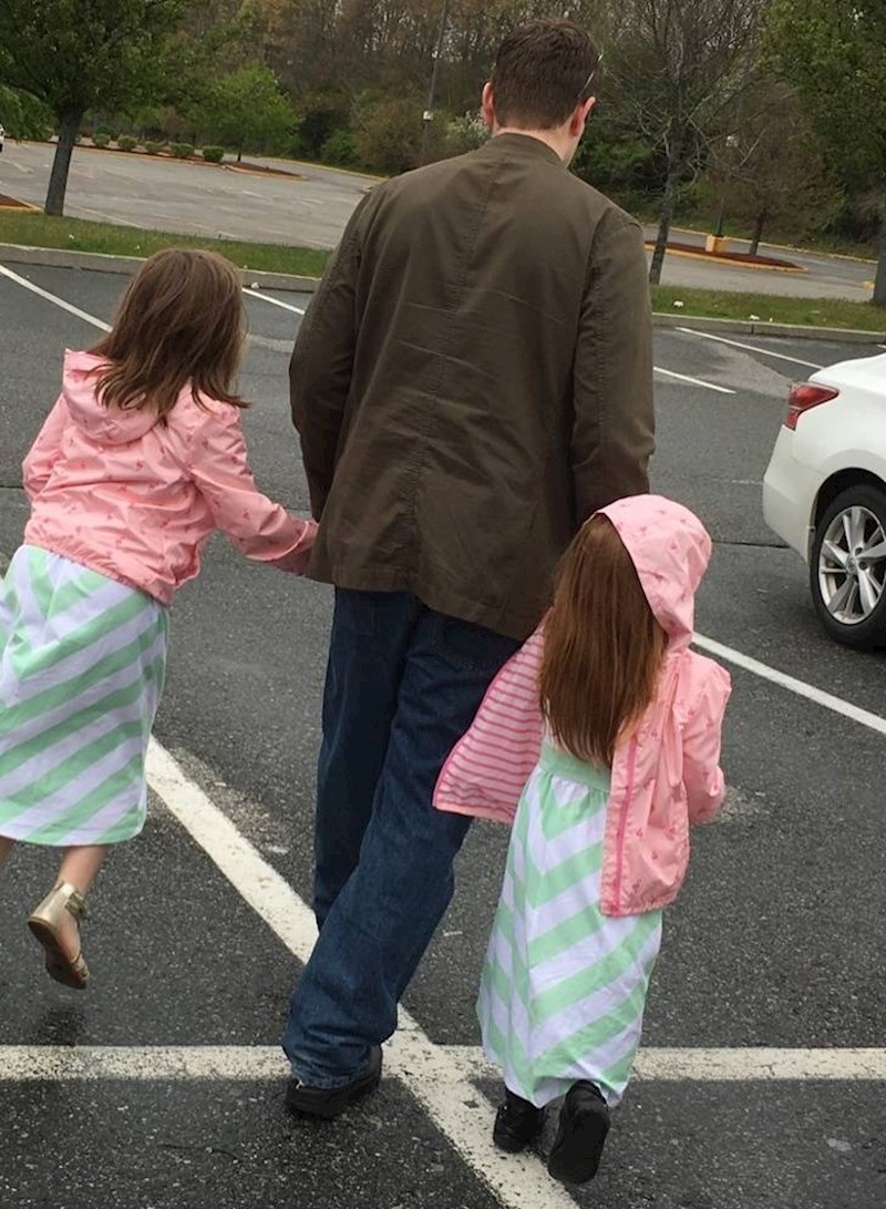 1. Ona to nosi na svoj način