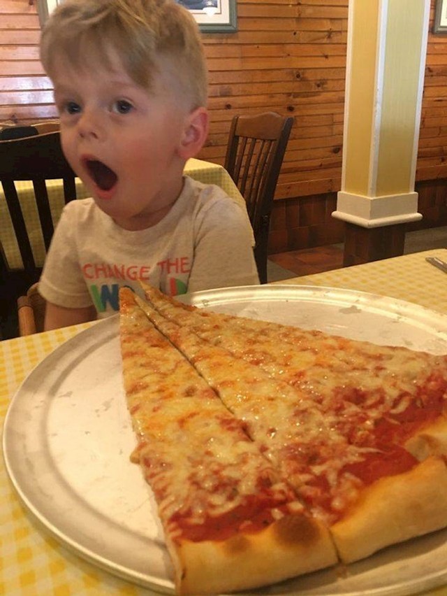 Prvi pizza cut.