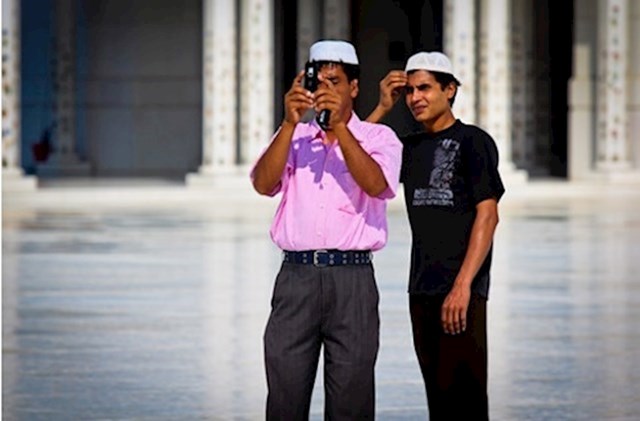 6. Fotografiranje osoba bez pristanka u Ujedinjenim Arapskim Emiratima.