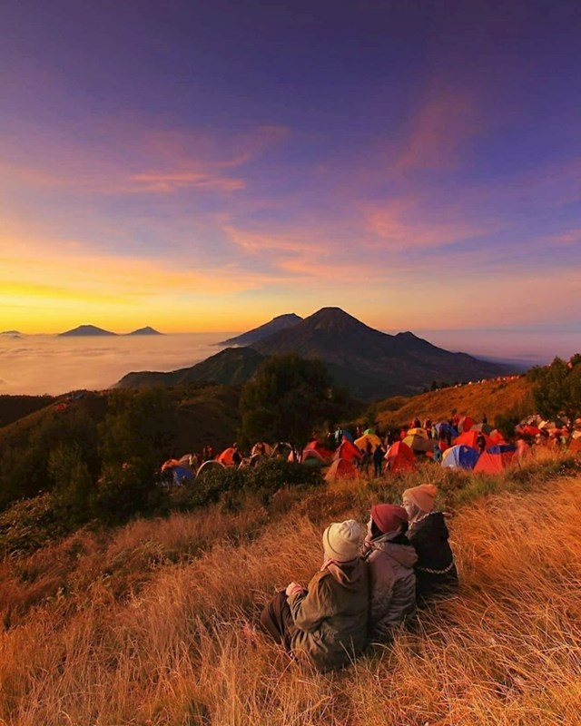 #34 "Planinski kamp"; Indonezija