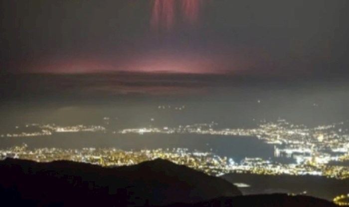 Netko je kod Splita snimio rijedak svjetlosni fenomen koji bi vas na prvu mogao dobro prepasti