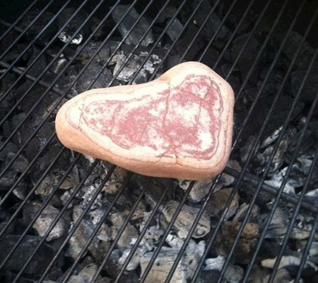 2. Kamen koji bi lako mogli zamijeniti za steak.