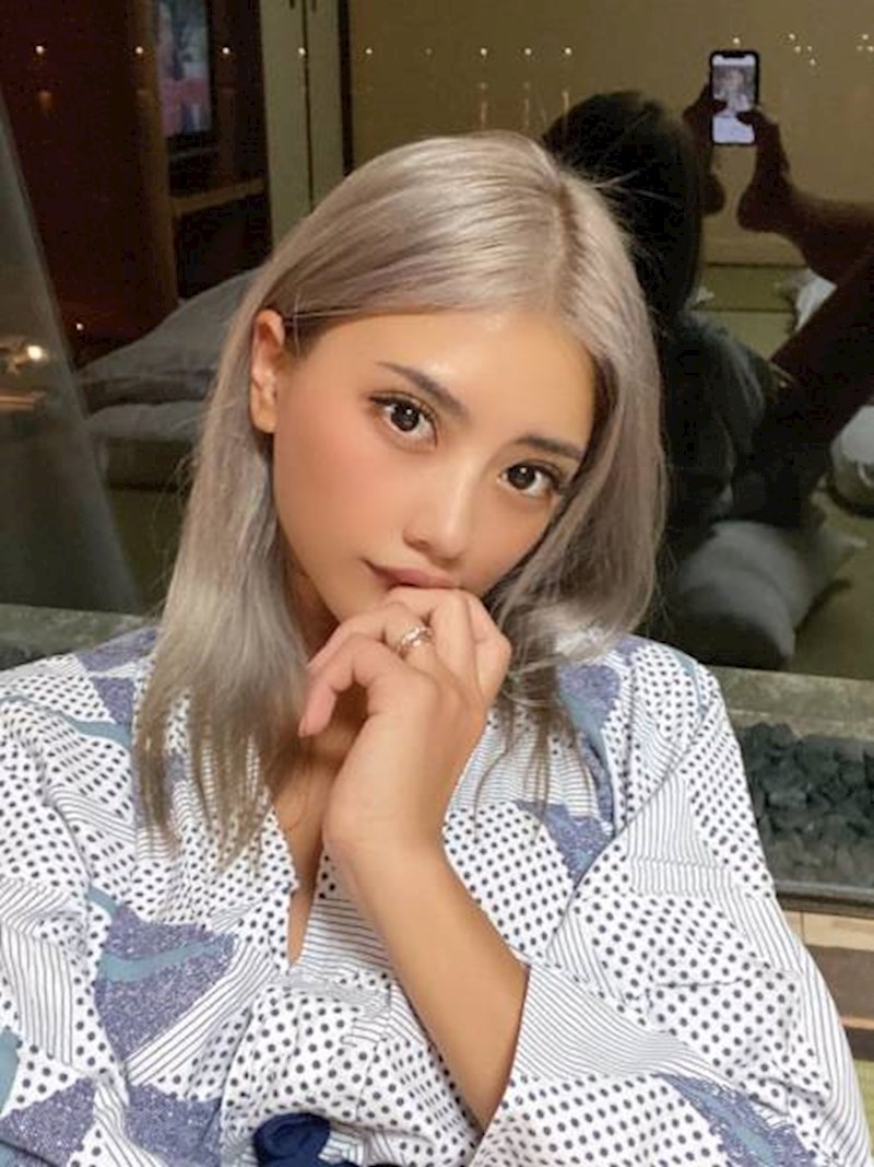 ...fotkanje pomoću stopala.