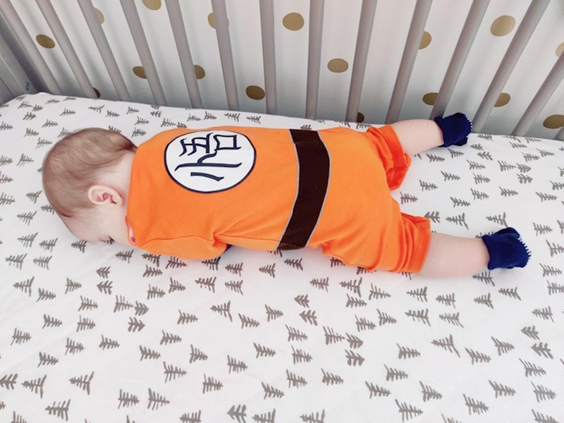 14. Tata je kupio bebi robicu po svom guštu