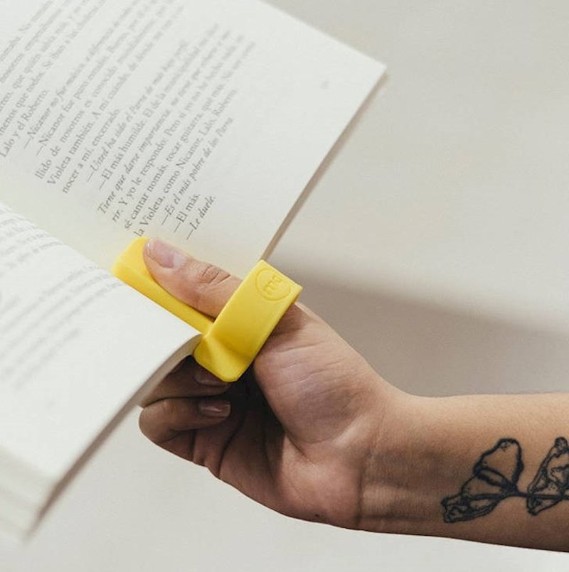 6. Praktičan držač za knjigu