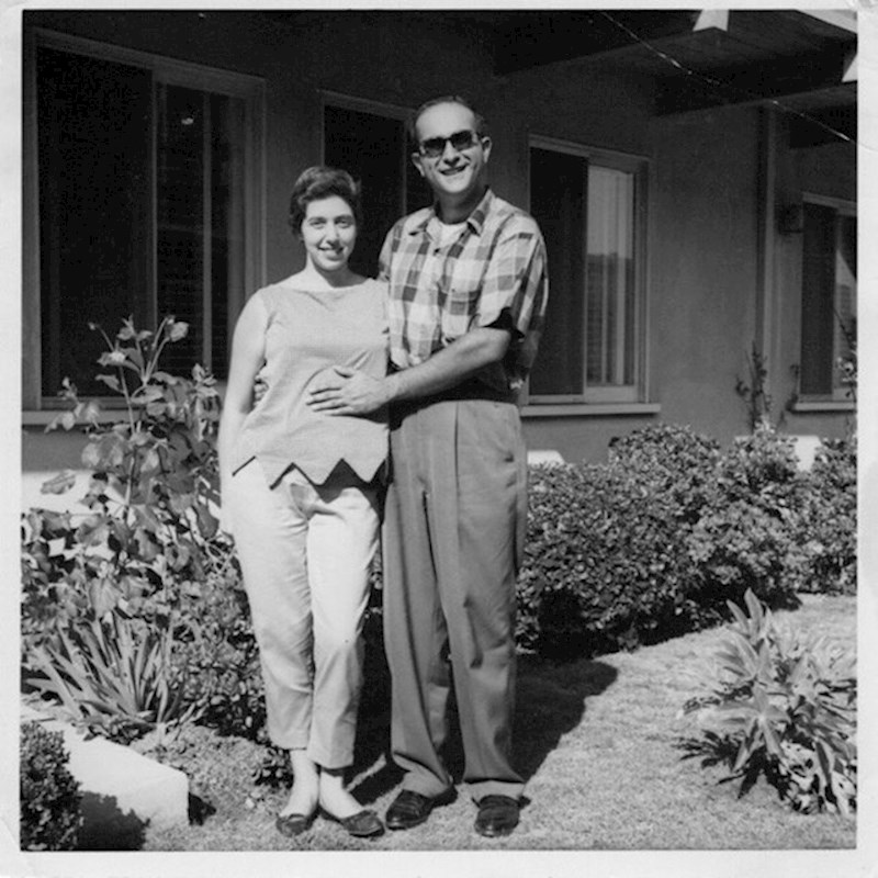 14. "Ovo su moji roditelji dok je mama bila trudna sa mnom. Imaju otprilike 23 godine."