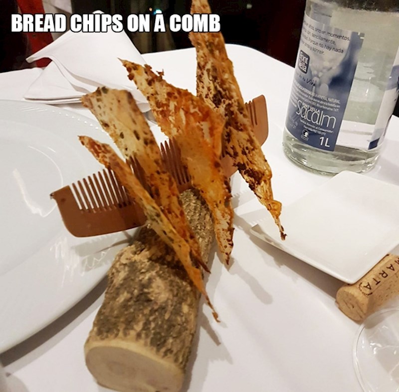 8. Čips od kruha na češlju