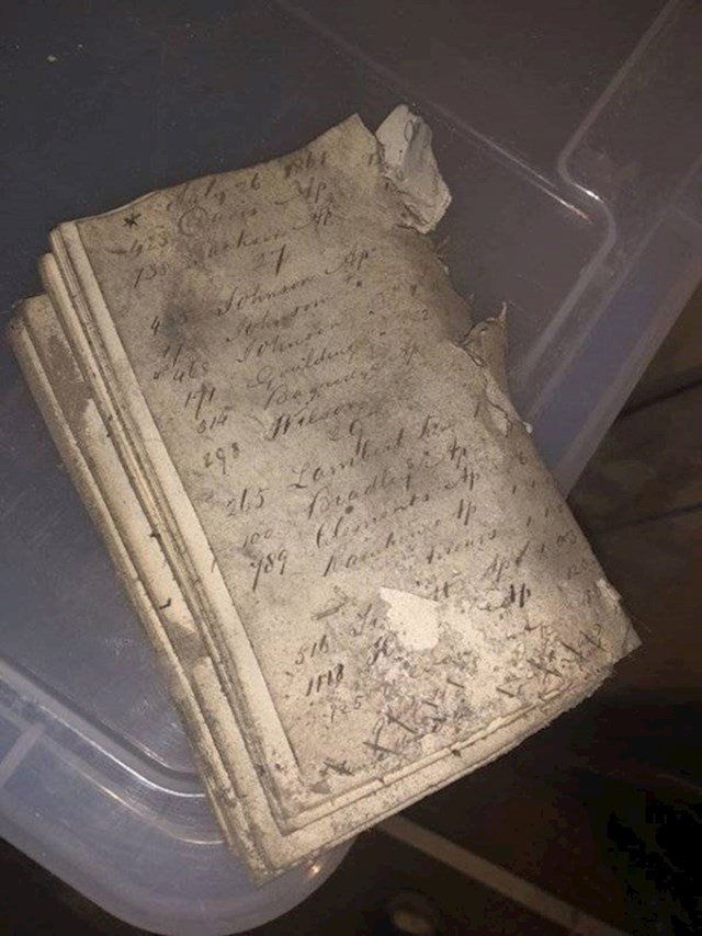 Pronašao sam ovu bilježnicu iz 1861. godine u podrumu, zakopanu pod prljavštinom. I novčić iz 1905. godine!