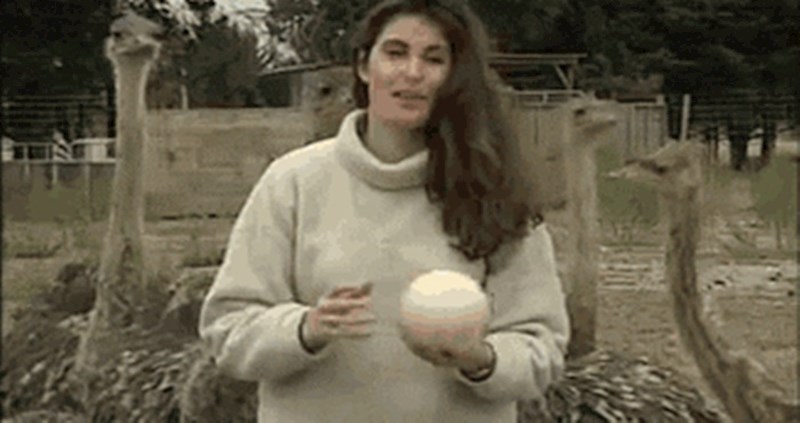 Ova djevojka požalila je što je uzela nojevo jaje u ruke