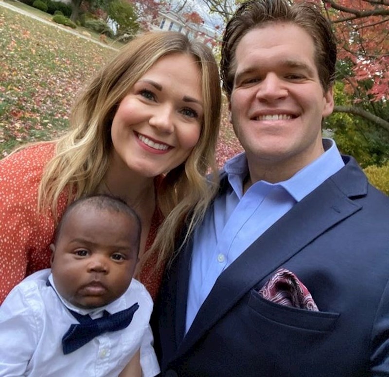 "Danas smo konačno dovršili proces usvajanja našeg sina".