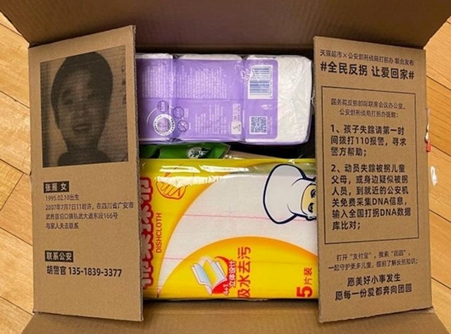 4. U Kini na kutijama za dostavu imaju lica i osnovne informacije o nestalim osobama.