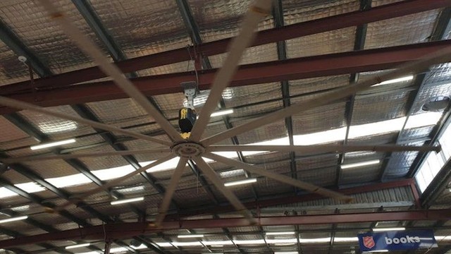 Ventilator veličine stropa.
