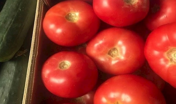 Umrijet ćete od smijeha kad vidite s čime su prodavači s tržnice usporedili ove sočne rajčice