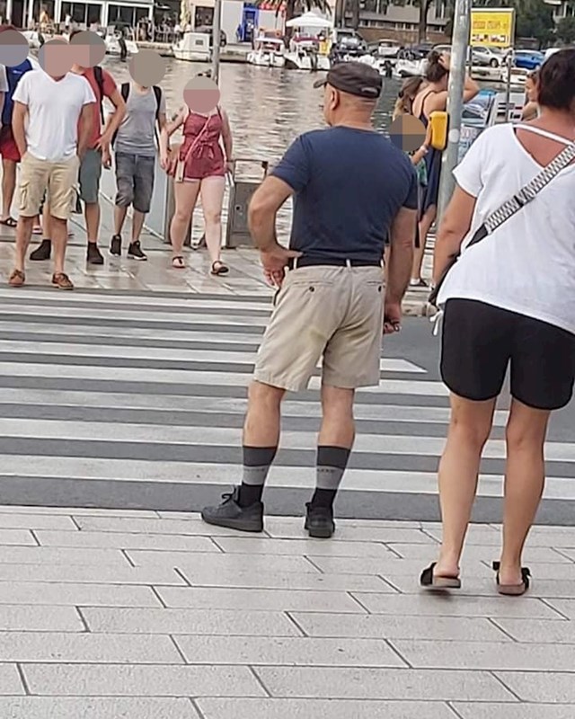 Fotka nije mogla biti snimljena u boljem trenutku...