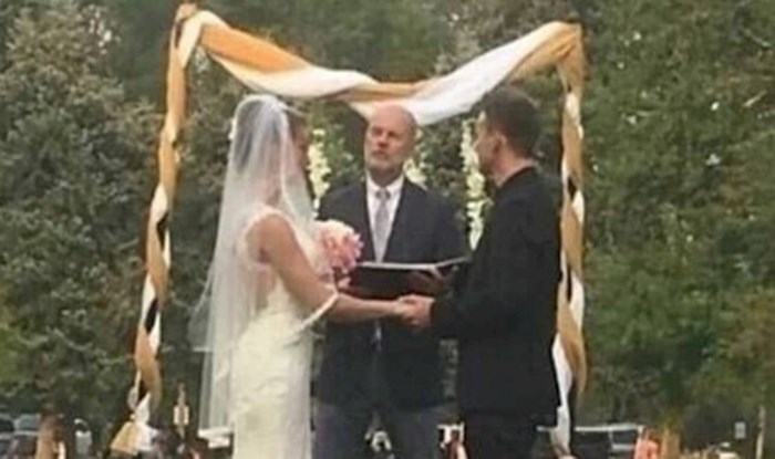 Premda djeluje kao sasvim normalno vjenčanje, ovi mladenci uspjeli su zaprepastiti sve