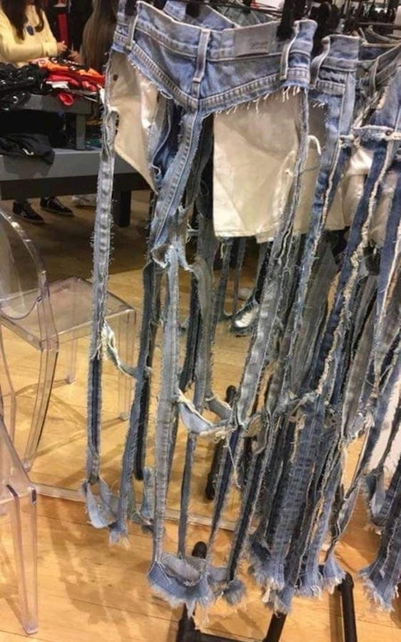 15. Ove "hlače" koštaju više od 150 dolara.