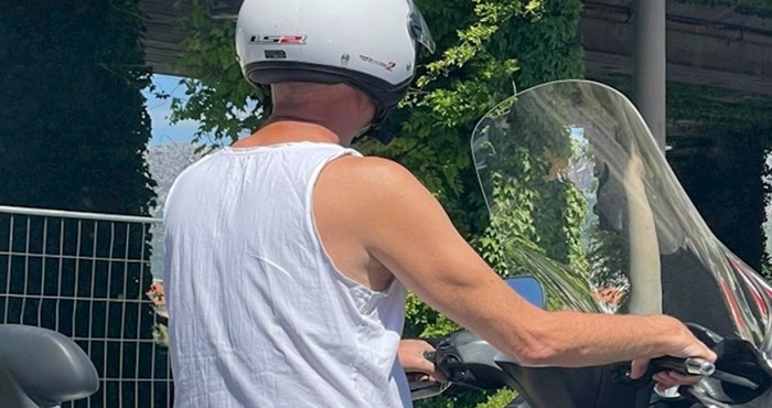 Motorist i njegov suputnik postali su hit na društvenim mrežama, odmah ćete vidjeti zašto