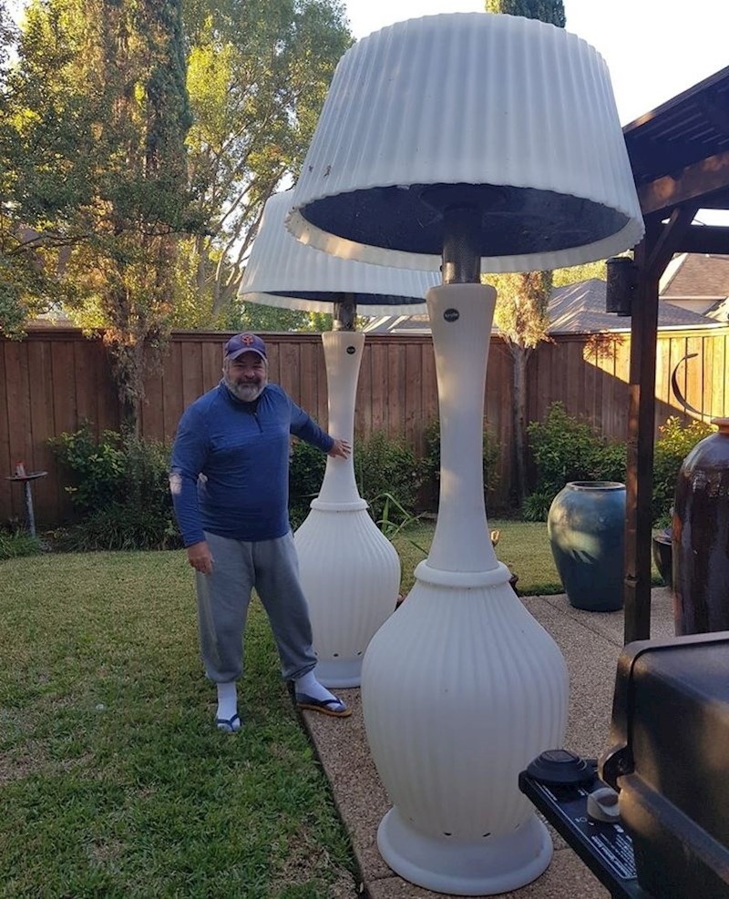 11. Tata je naručio lampe s e-baya...Nije provjerio veličinu.