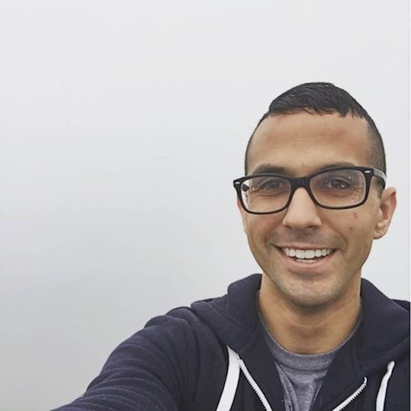 "Konačno sam posjetio Golden Gate most koji sam oduvijek htio vidjeti uživo. Evo, slikao sam se ispred njega (tu je negdje, iza magle)."