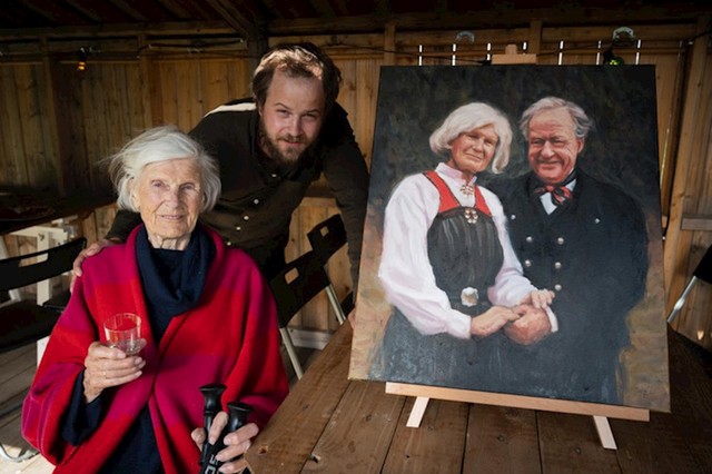 15. "Naslikao sam portret bake i djeda i poklonio ga baki za 90. rođendan."
