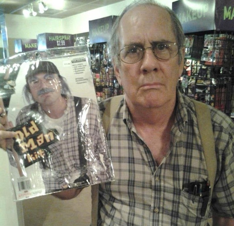 5. Pronašao je kostim za Noć vještica koji izgleda točno kao on