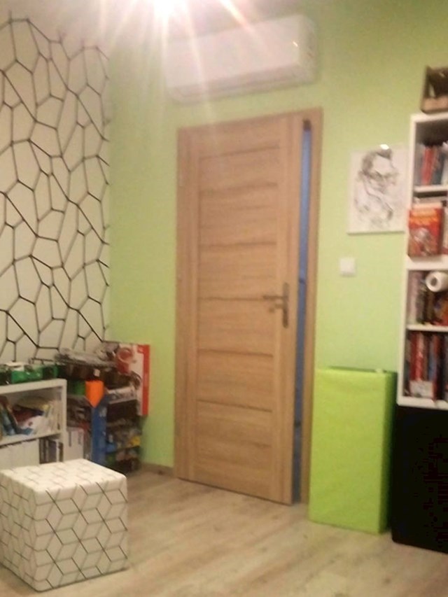Ono kad kažeš mami da zatvori vrata od tvoje sobe