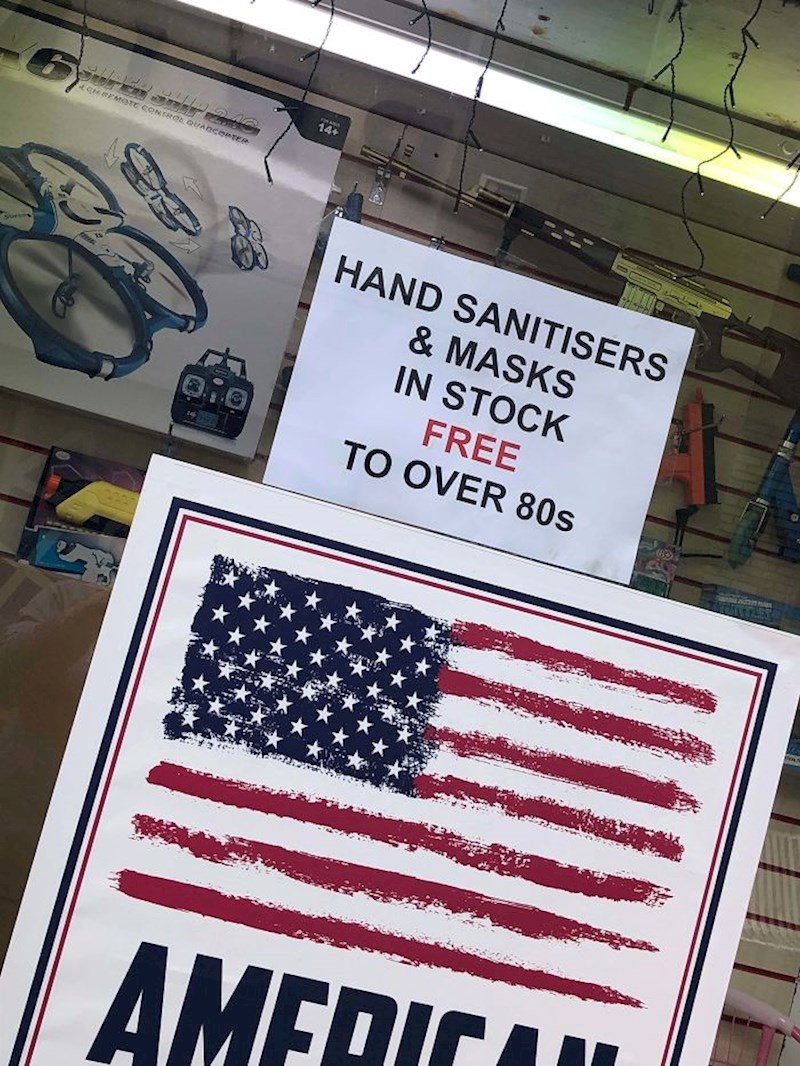 6. Dućan u kojem su zaštitne maske i dezinfekcijska sredstva besplatna za starije od 80 godina.