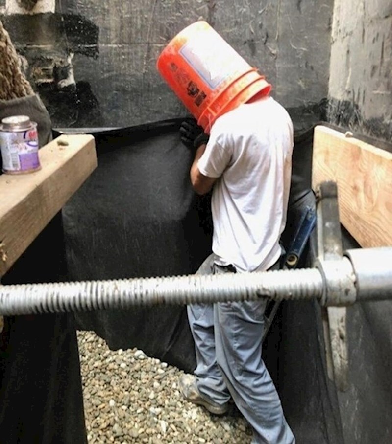 5. Ono kad zaboraviš kacigu kod kuće, a taj dan imaš baš puno posla.