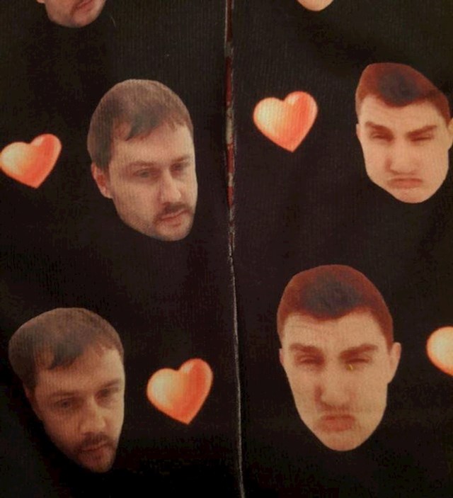 9. "Naručila sam čarape i htjela smiješnu fotku svoga dečka na njima. Na desnoj je zaista moj dečko, a tipa na lijevoj uopće ne poznajem."
