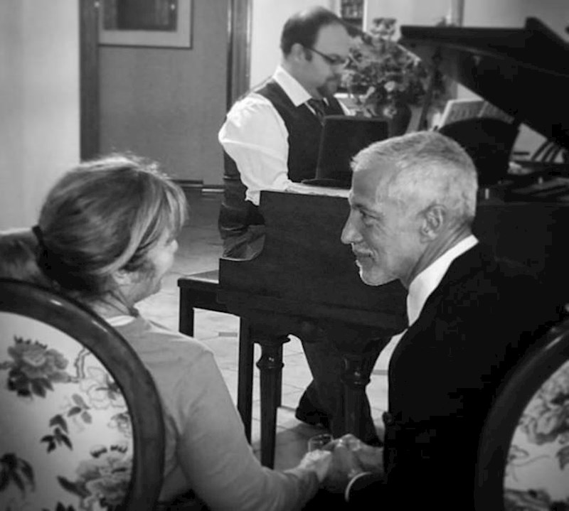 12. "Moj tata je ponovno zaprosio moju mamu za 40-godišnjicu braka."