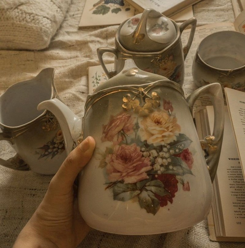 Set posuđa iz 1920-ih.