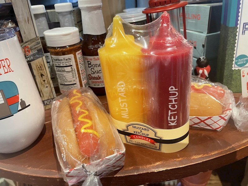 9. Svijeća u obliku hot doga