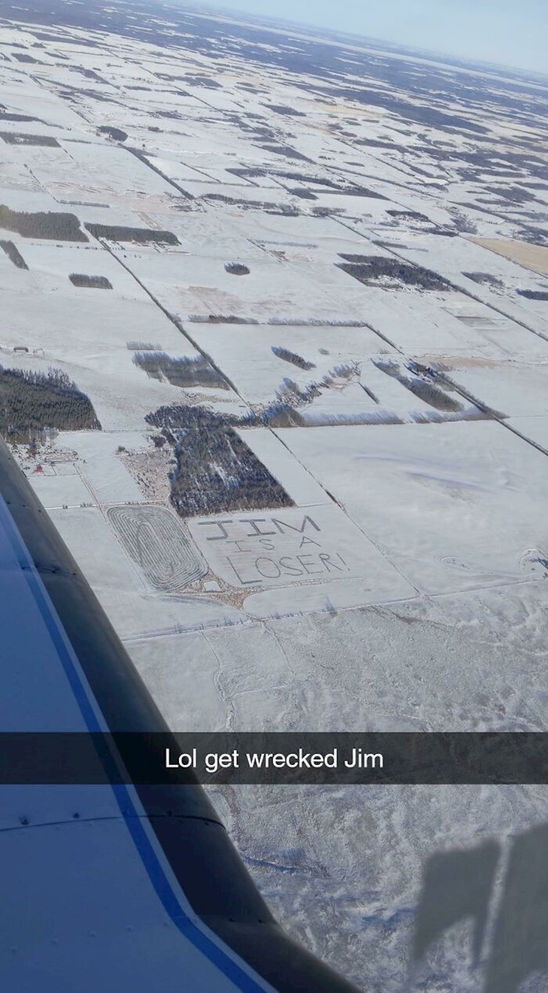 17. Netko si je stvarno dao truda da svima obznani da je Jim gubitnik!🤣