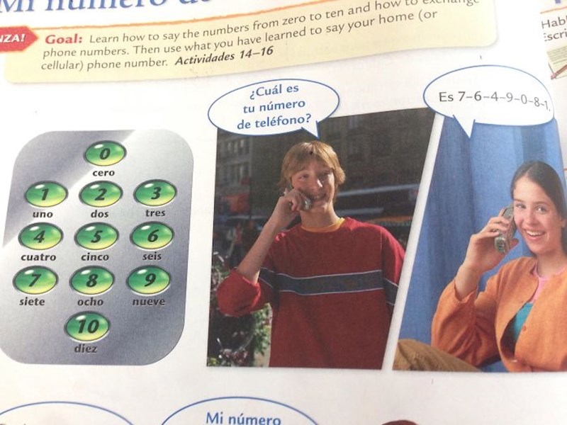 #14 On ju zove kako bi ju pitao za broj...