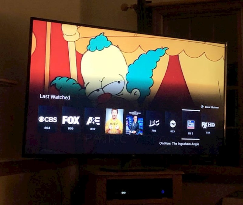 "Moj tata ovako gleda televiziju."