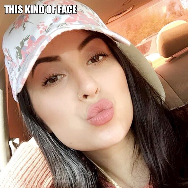 4. Fotke s ovakvim izrazom lica.