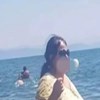 Fotka s jedne plaže danima kruži internetom, morate vidjeti kako ova žena uživa u moru