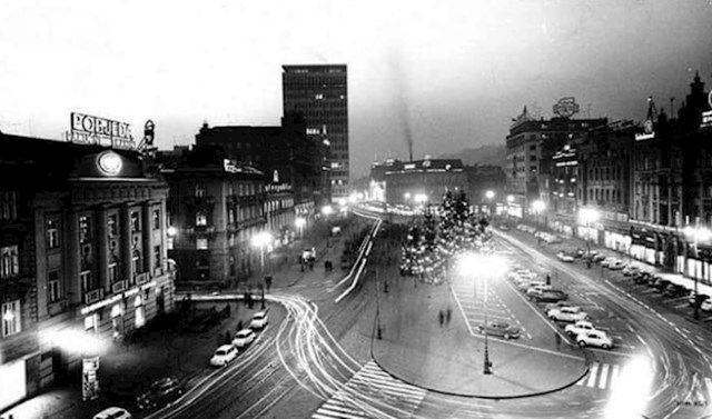 10. Božić na Trgu bana Jelačića (trg Republike), 1966.