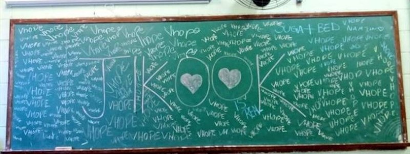 7. Obožavali smo ovako ukrašavati ploču. Učiteljice obično ne.😁