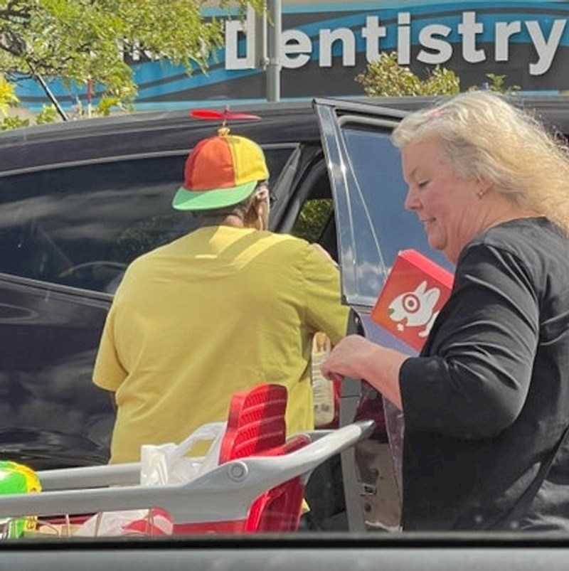 13. Jedan simpatičan gospodin sa propelerom na glavi