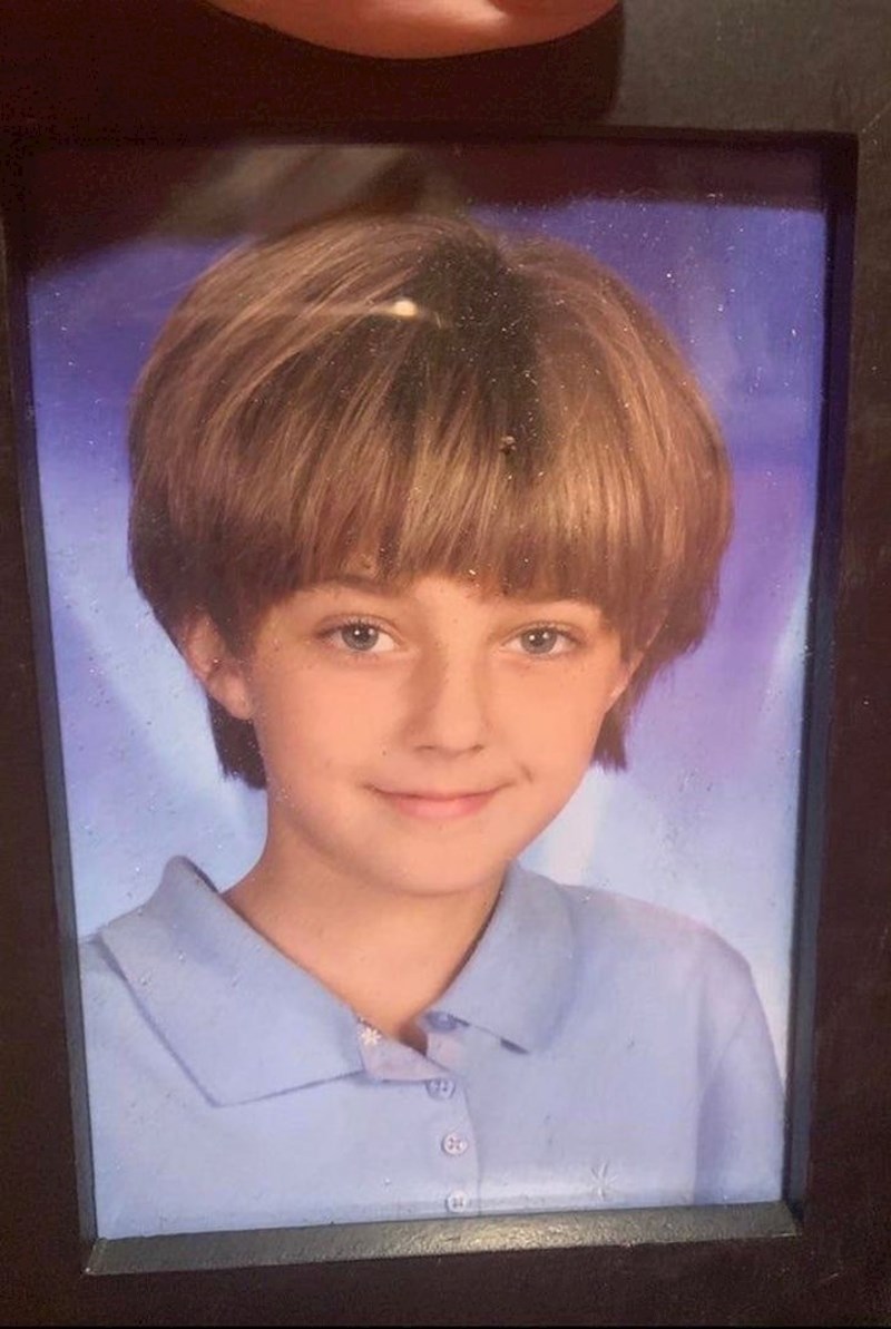 14. Da, ja sam curica i nosila sam ovakvu lonac frizuru.