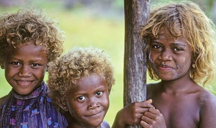 Upoznajte Melanežane, jedine prirodno plavokose crnce na svijetu